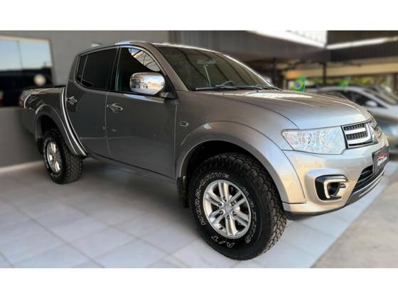 MITSUBISHI L200 TRITON 3.2 HPE 4X4 CD 16V TURBO INTERCOOLER DIESEL 4P AUTOMÁTICO MITSUBISHI L200 TRITON 3.2 HPE 4X4 CD 16V TURBO INTERCOOLER DIESEL 4P AUTOMÁTICO
